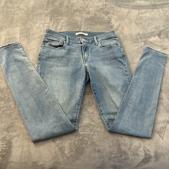 Levi’s Ripped Knees 710 Super Skinny Fit Jeans - Light Wash - Size W30xL32 - Picture 5 of 10